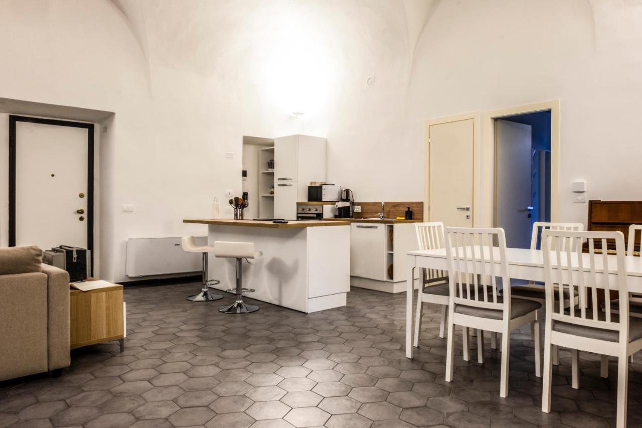 Hotel Archivolto Del Teatro Albenga Exteriér fotografie