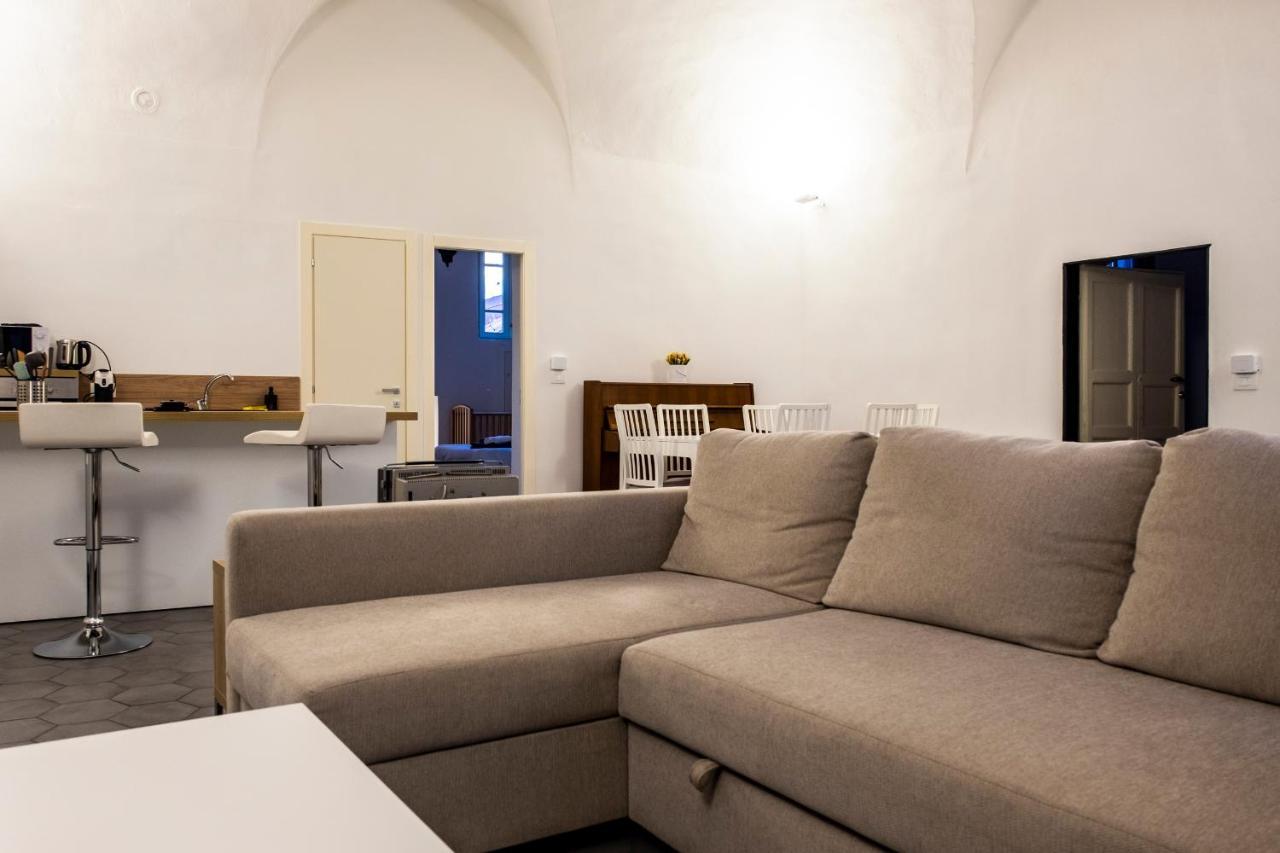 Hotel Archivolto Del Teatro Albenga Exteriér fotografie