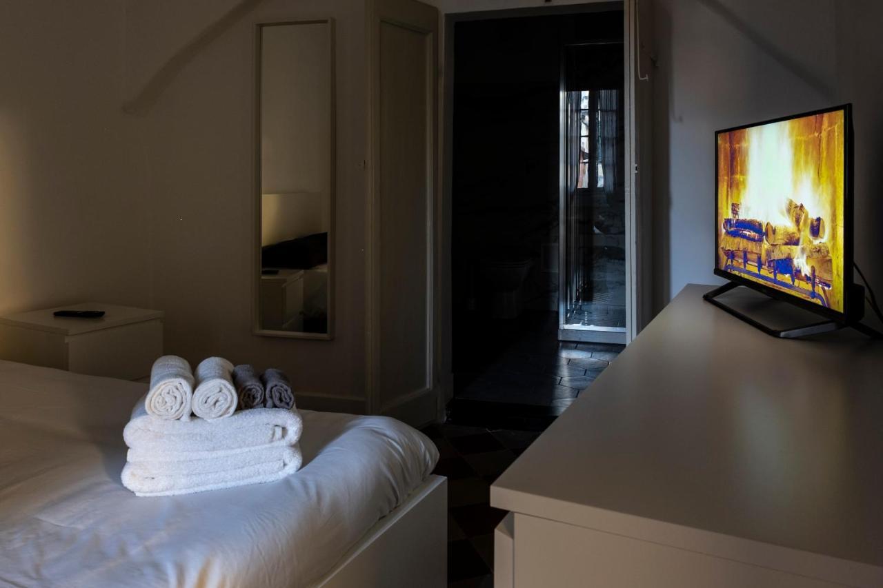 Hotel Archivolto Del Teatro Albenga Exteriér fotografie