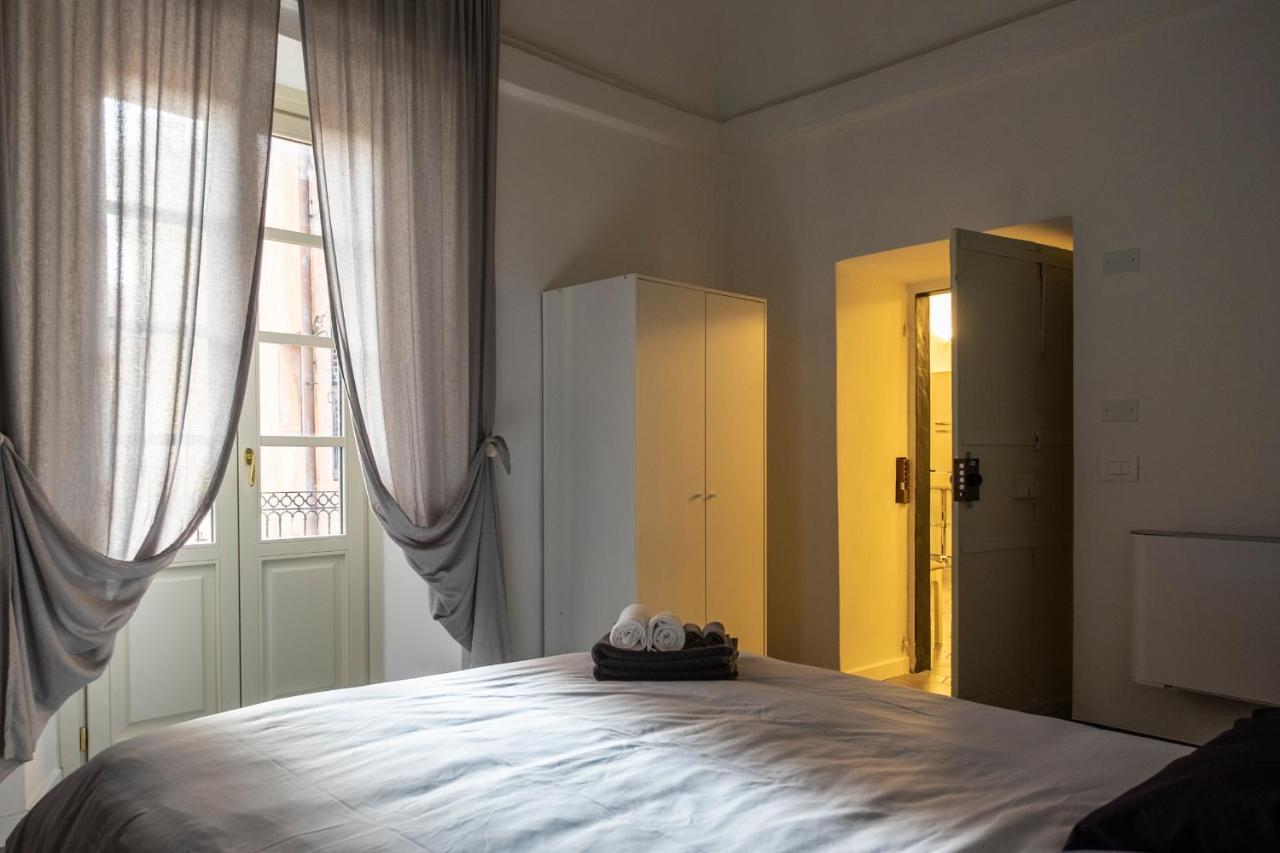 Hotel Archivolto Del Teatro Albenga Exteriér fotografie